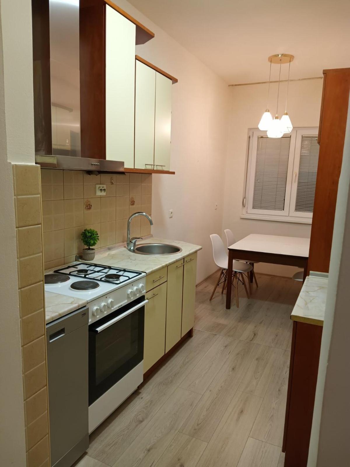 Premium Square Apartment Скопье Экстерьер фото
